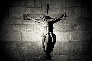 イエスは十字架にかけられた三日後によみがえった